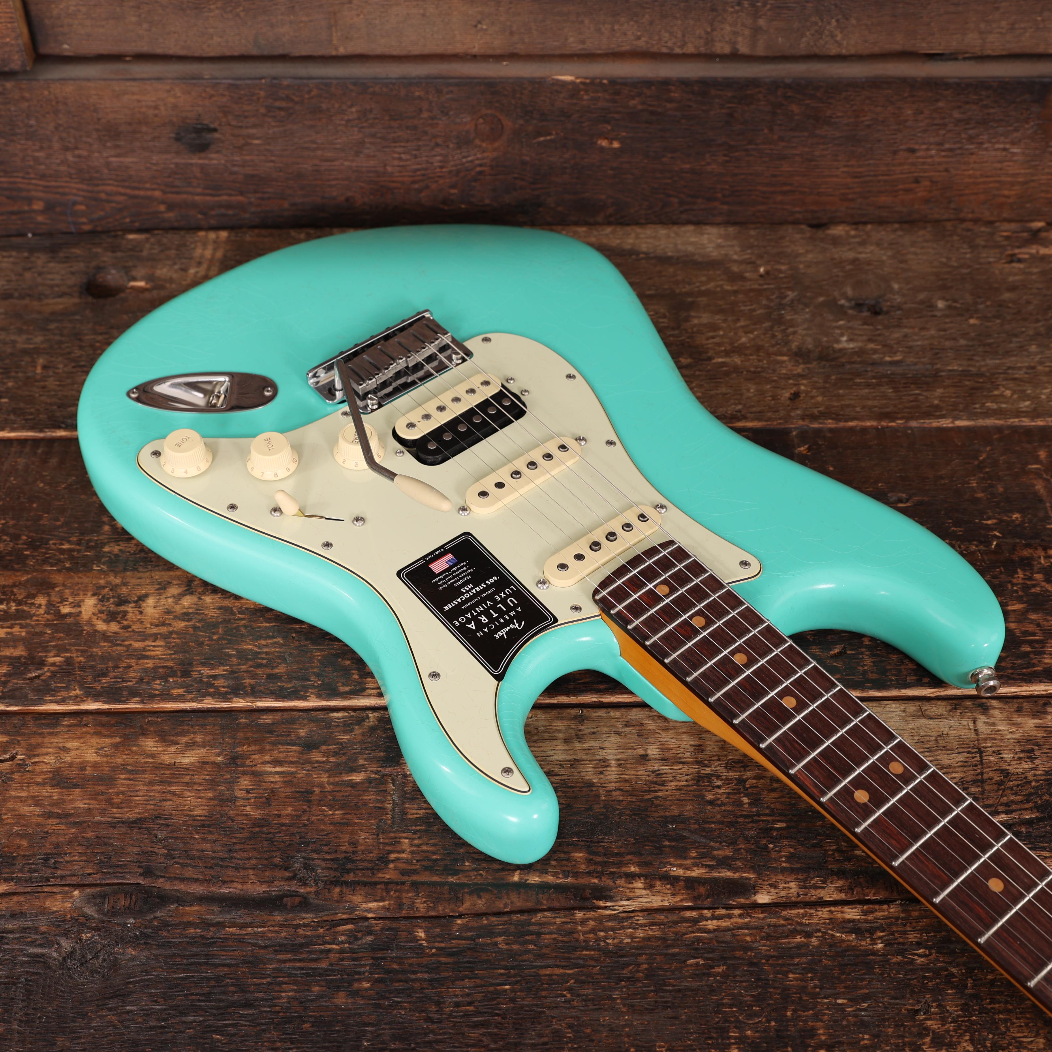 フェンダー American Ultra Stratocaster HSS Fender American Ultra II Stratocaster HSS Electric Guitar - Solar